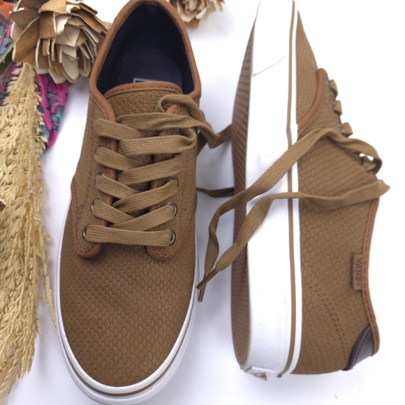 Like New Vans Womens Brown Casual Sneakers Sz 10 - Picture 2 of 6